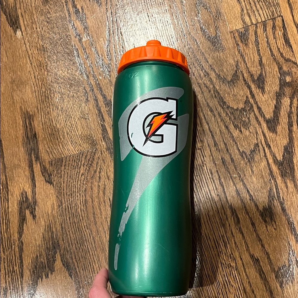 Gatorade Green Plastic Water Bottle Cup